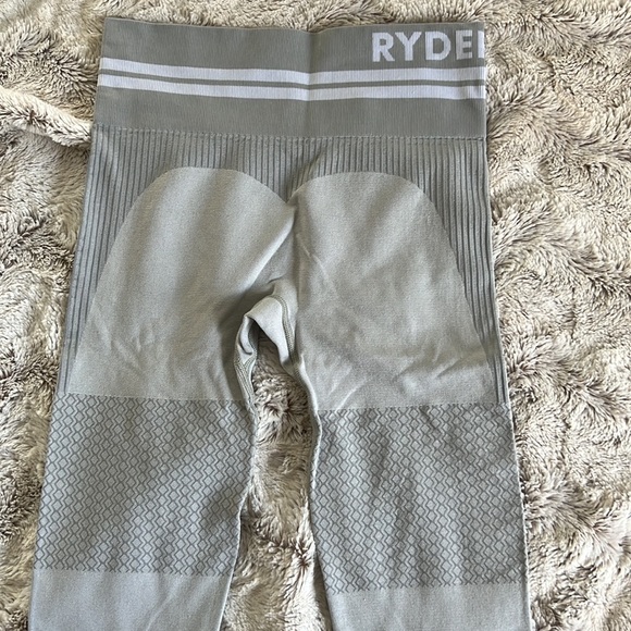 Ryderwear Freestyle Seamless Leggings *out of stock* - Picture 4 of 4